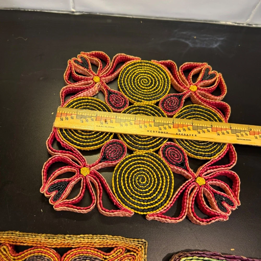Vintage Straw Trivet Set Home Decor 3pc Multicolor Boho Hand Woven Floral Square